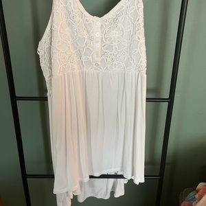 White lace tank top